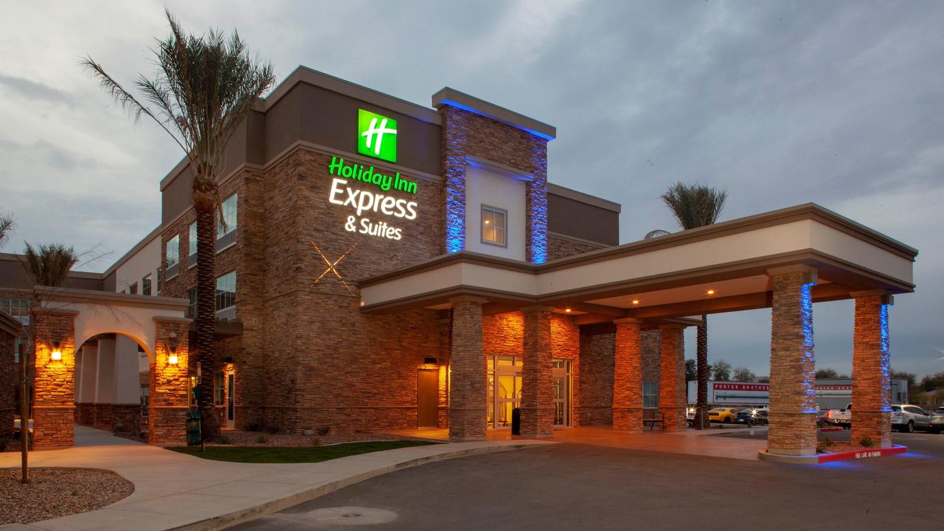 Holiday Inn Express & Suites Phoenix East - Gilbert